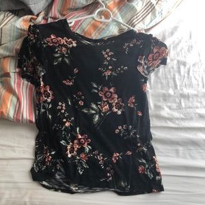 Aeropostale black floral top
